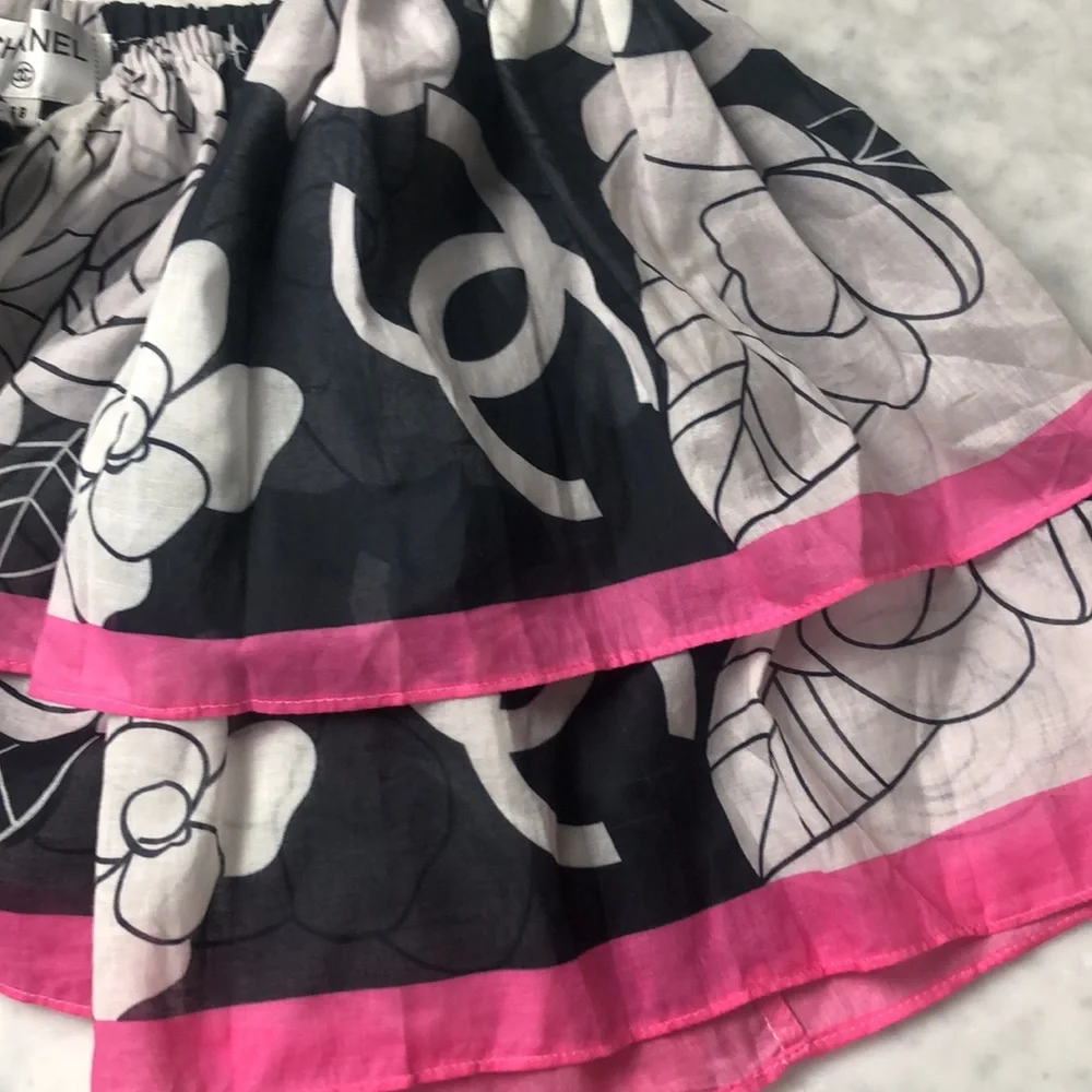 CHANEL Floral Off-Shoulder Crop Top cotton Size 38 - Picture 12 of 16